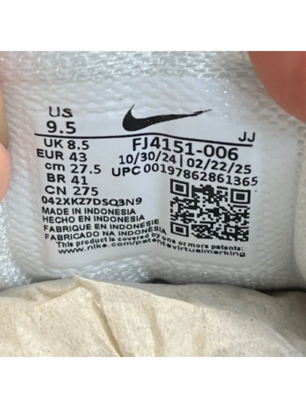 Nike Zoom Vomero 5 Mens Size 9.5 White Silver Athletic Running Shoes Sneakers